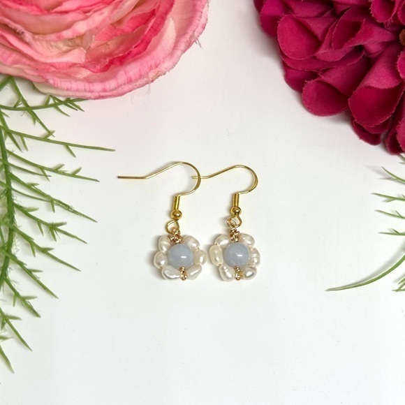 Saval Jewelry Jewelry - NEW⚜️Raw Aquamarine Freshwater Pearl Flower Charm Earrings